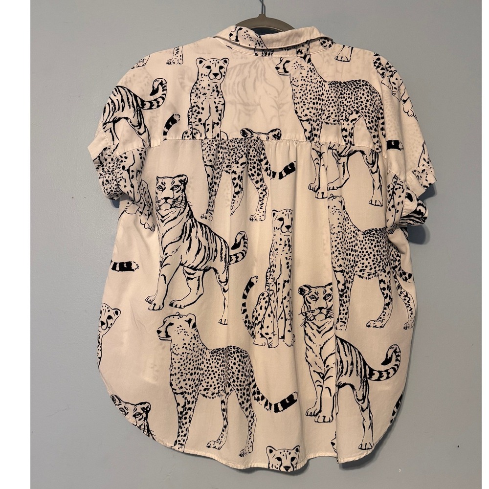 Jane + Delancey Women's L Tiger Cheetah Print Button Down Shirt White Black 2147 - Picture 2 of 5